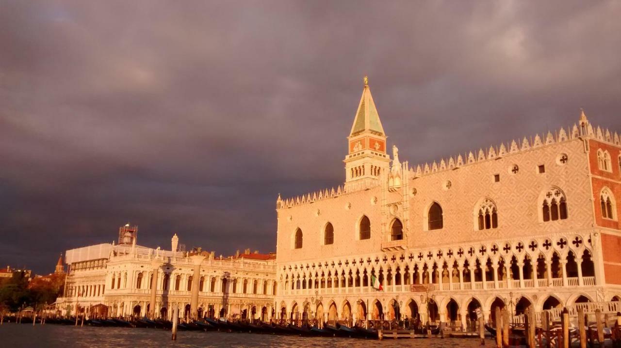 Apartamento Ca' Giulia - Biennale - Free Wifi Fiber Venecia Exterior foto